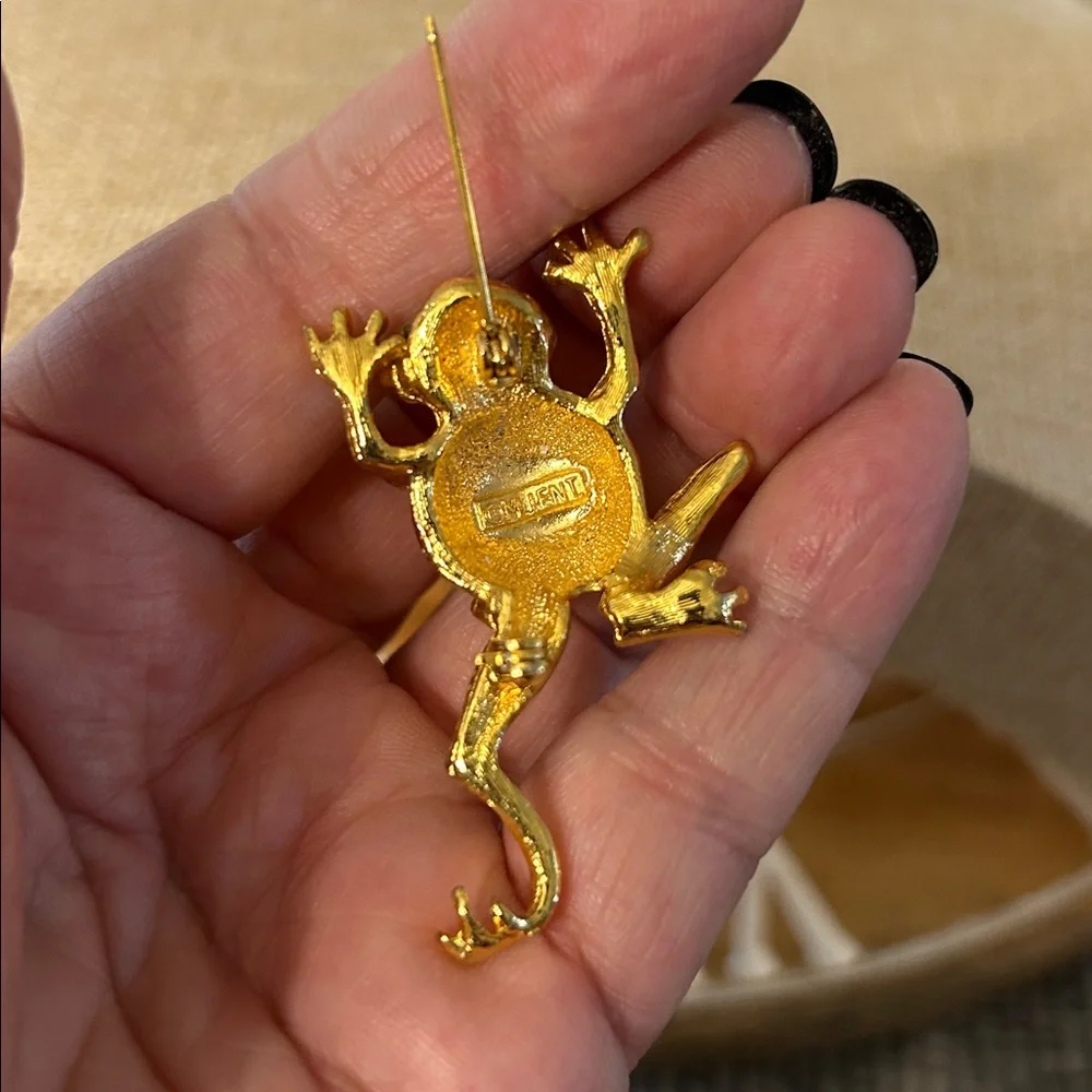 Frog brooch vintage M Jent Textured Gold Tone Rhinestone Frog Brooch pin